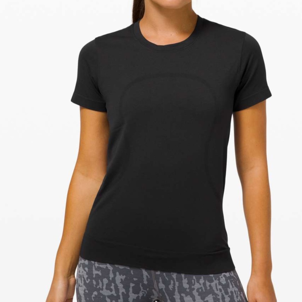 Lululemon Swiftly Breathe Relaxed Fit Short Sleeve Shirt - Picture 2 of 6